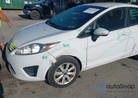2011 Ford Fiesta Se z USA, uszkodzony, nr VIN 3FADP4BJ4BM223433